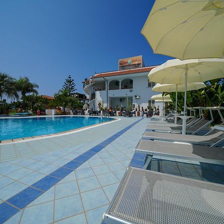 Hotel Damanse Santa Domenica  Luaran gambar